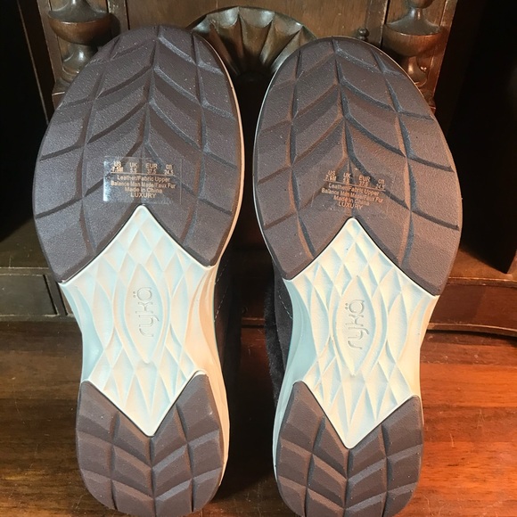 Ryka slip on shoe - Picture 2 of 3